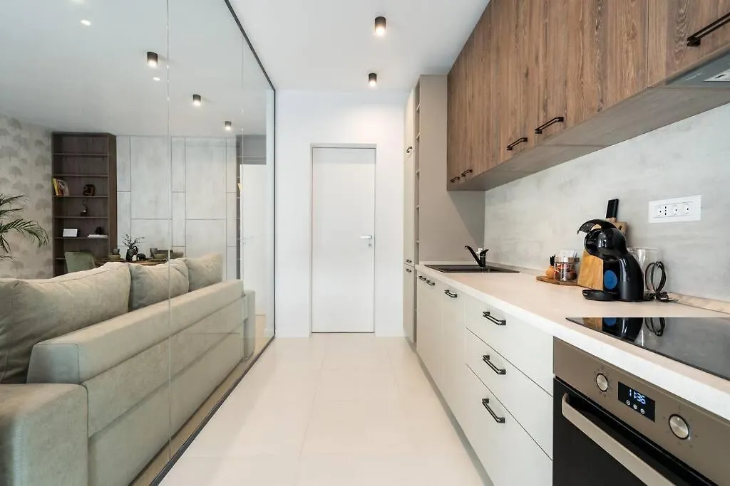 부쿠레슈티 Tribal 1Br In Aviatiei 아파트